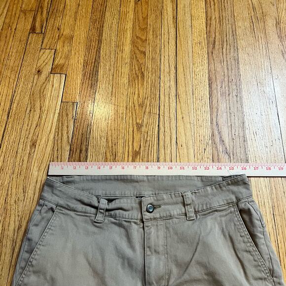 KAVU Shorts Mens 34 Chino Tan Hiking Climbing - Picture 6 of 9